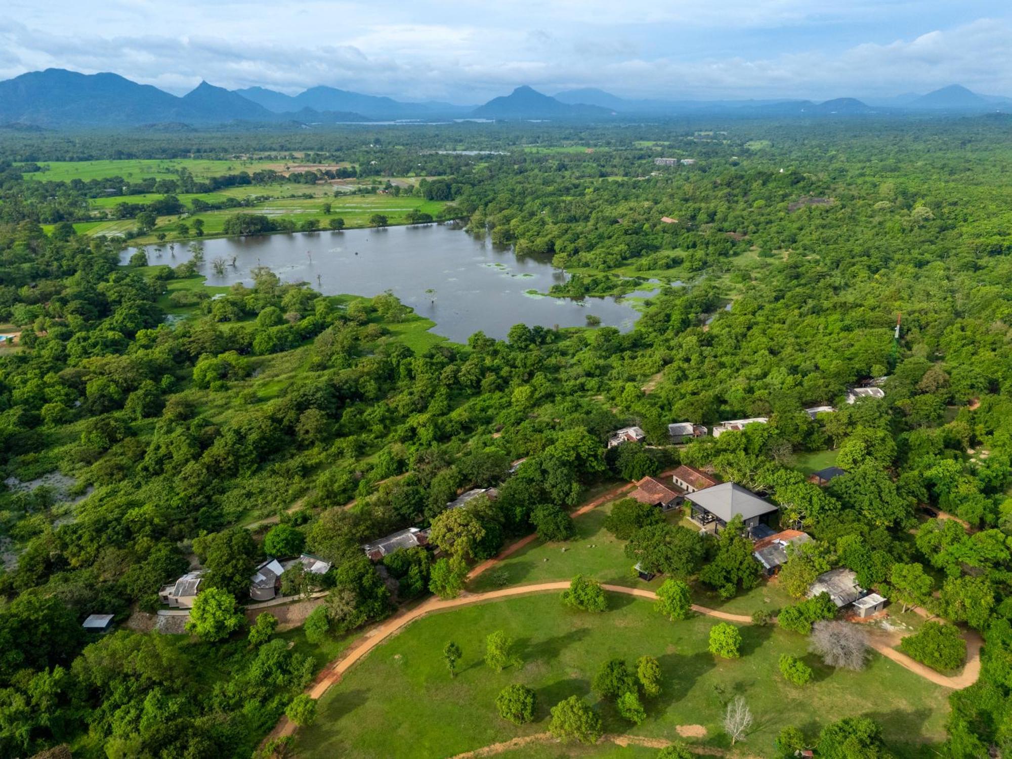 Ayugiri Ayurveda Wellness Resort Sigiriya Exteriér fotografie